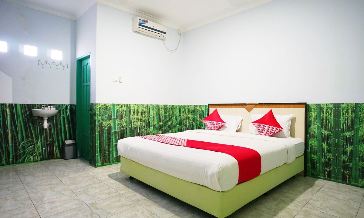 Balikpapan House | OYO 754 Nur Aziziah Guest House Syariah