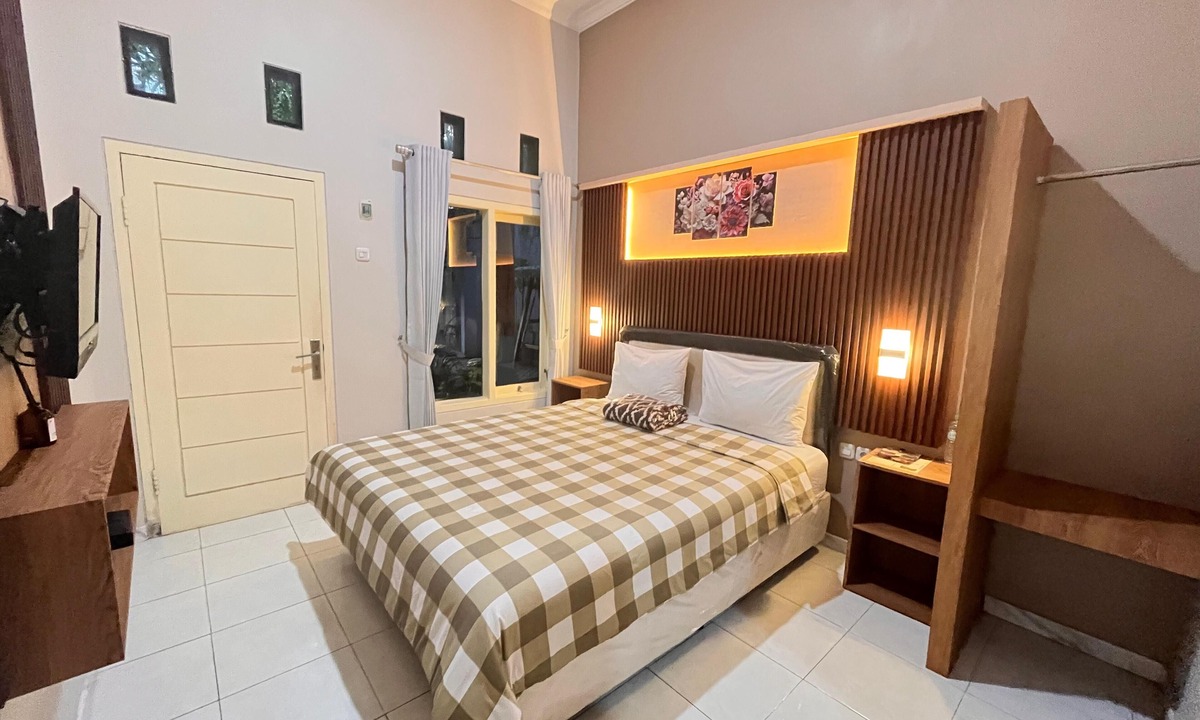 Probolinggo Hotel | Clover Homestay