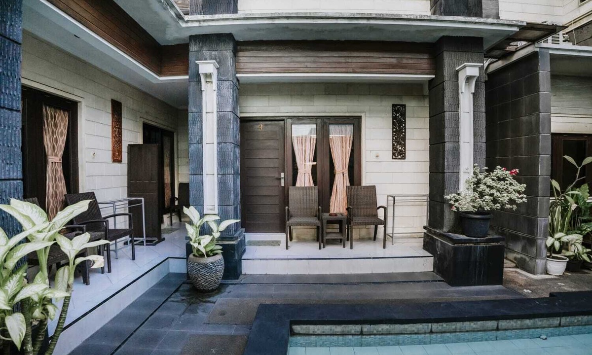 By Pass Ngurah Rai House | Denays Guest House Jimbaran