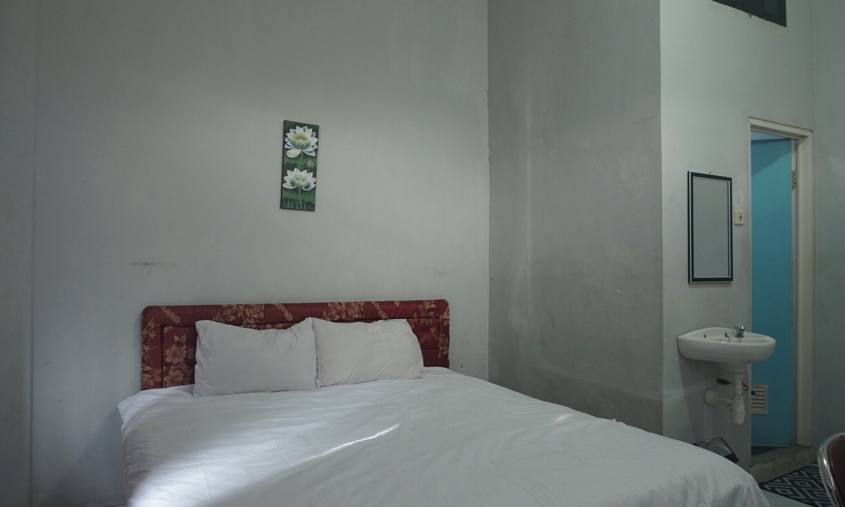 Mendawai Hotel | Hotel O Azwa Gh Katingan Near Lapangan Sepak Bola Pegatan Hilir