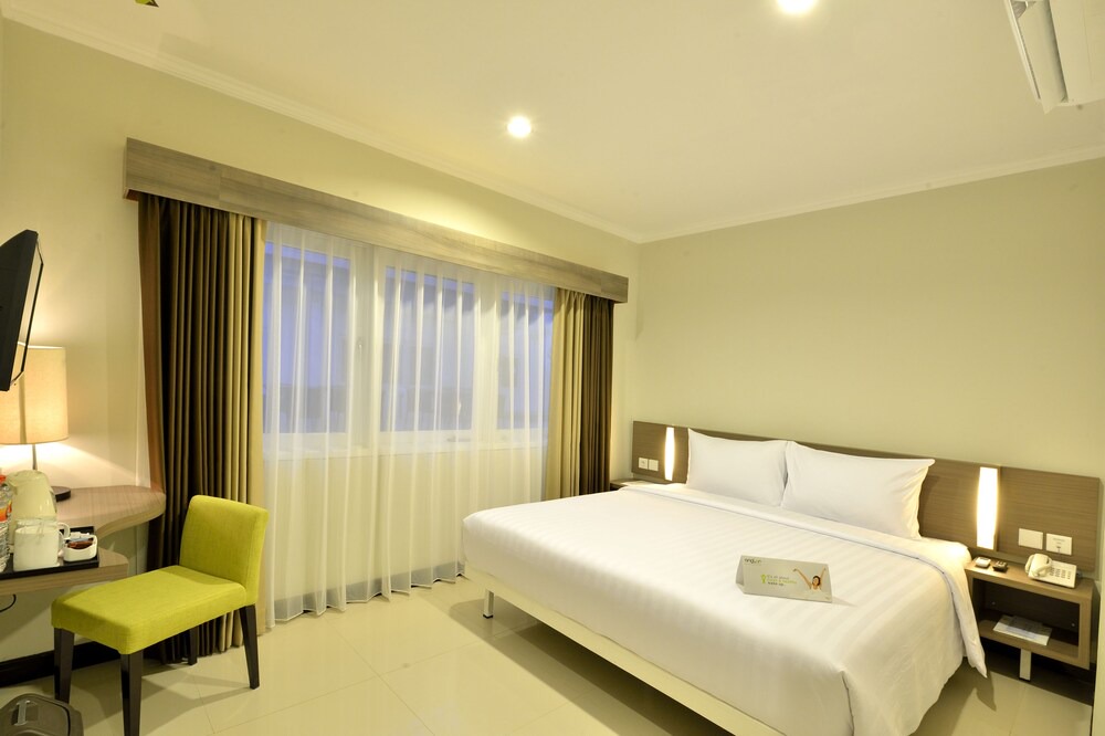 Tanjungsari Hotel | Whiz Prime Hotel Darmo Harapan Surabaya