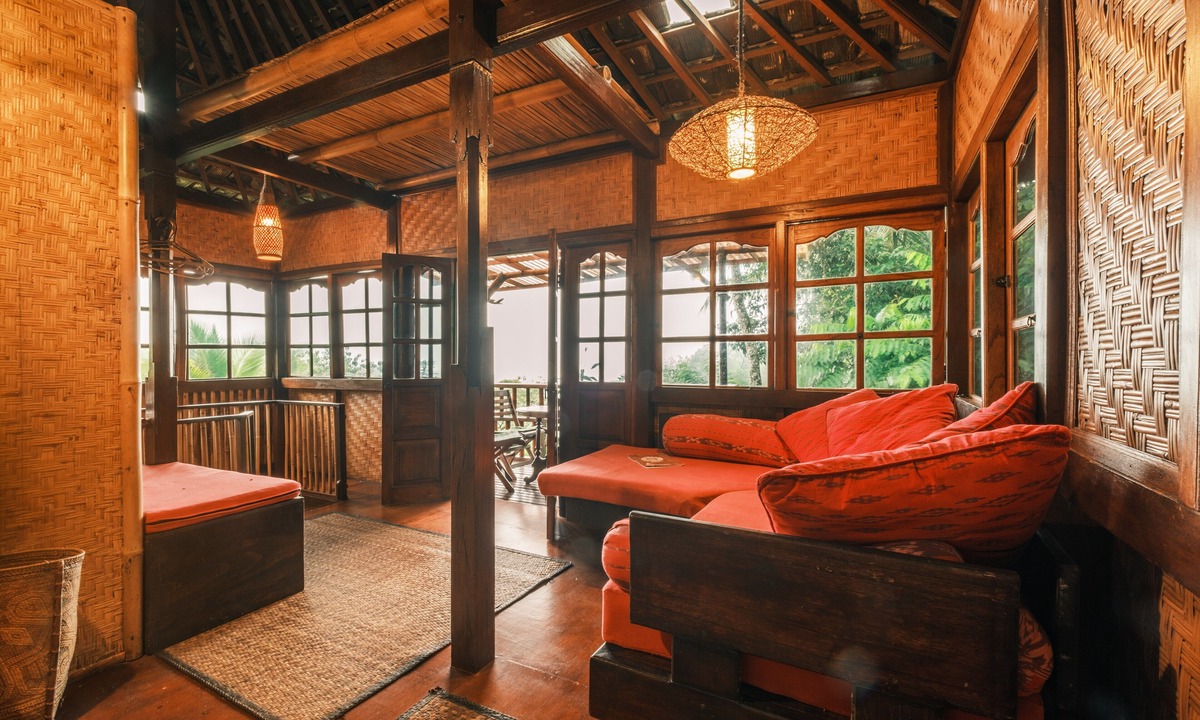 Selemadeg House | Jungle House with Stunning views and a Natural pool!