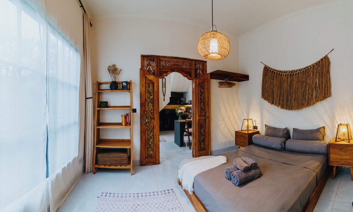 Penestanan Apartment | Cozy, Smart, Renovated Flat to Western Standard right in quiet Penestanan