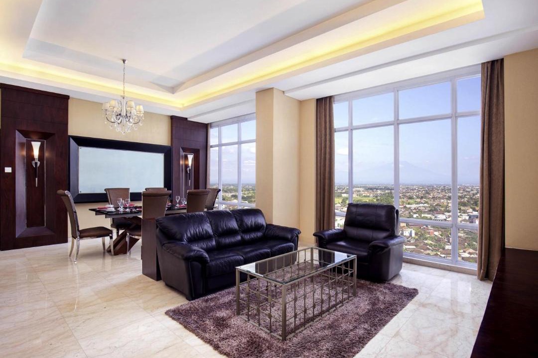 Grogol Hotel | Grand Mercure Solo Baru