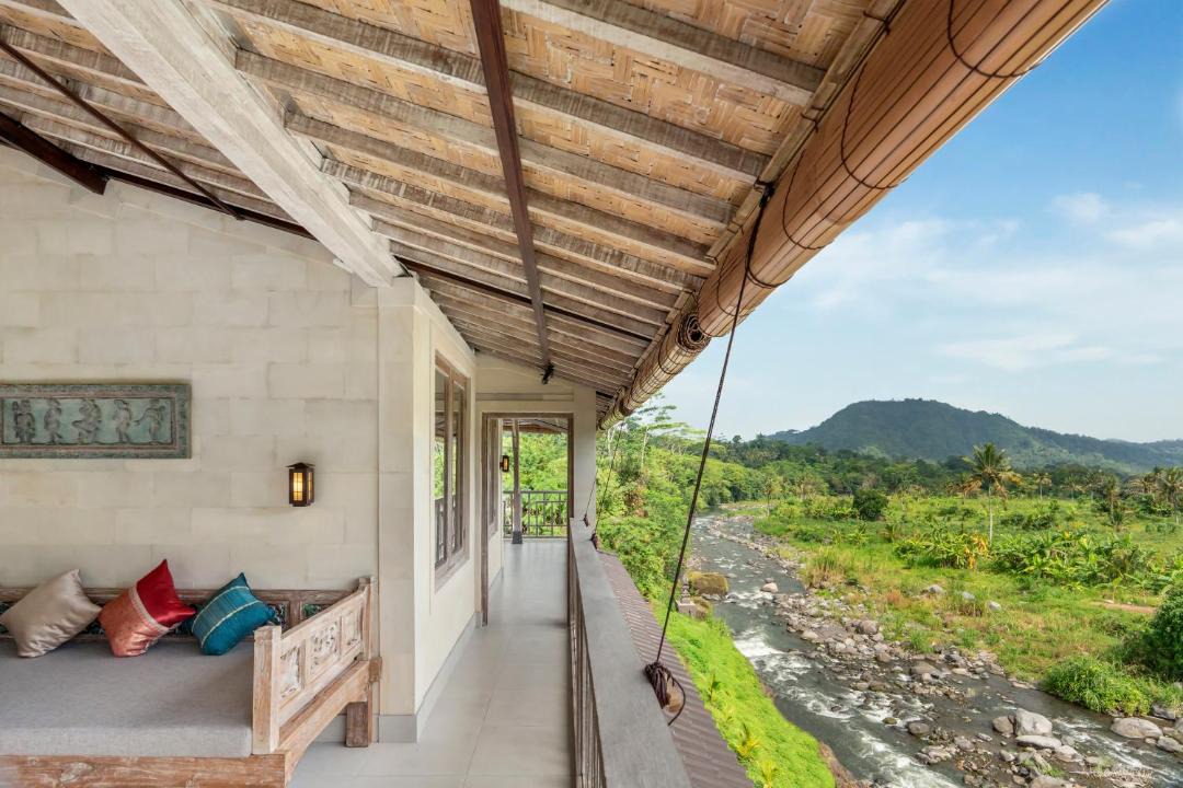 Sidemen Hotel | ArtVilla Sidemen River