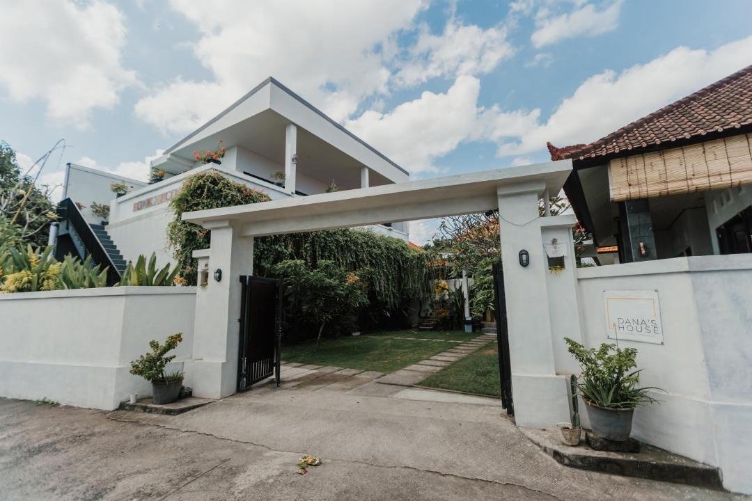 Kelating House | Dana's Kelating Guest House, Close to Kelating Beach