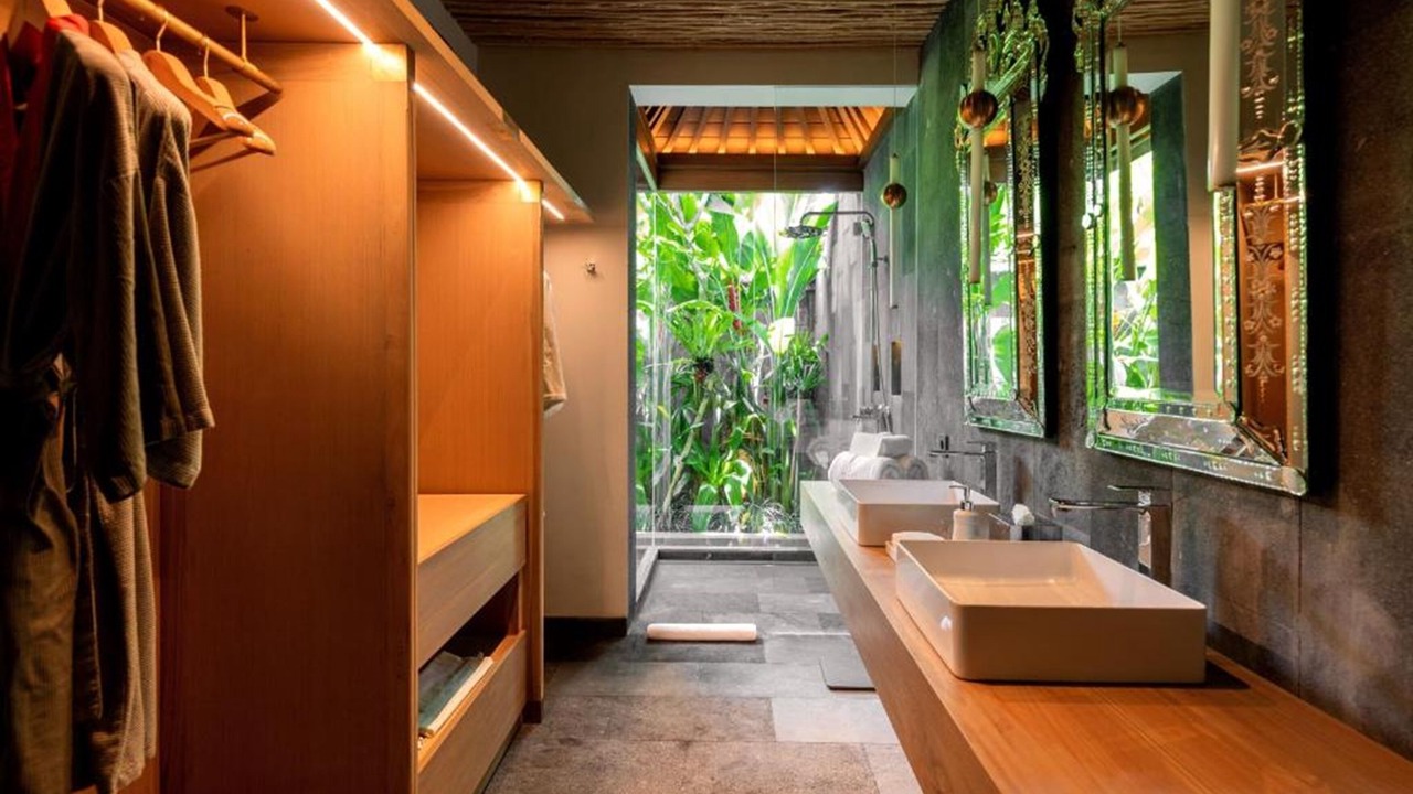 Photo of Bathroom in Pererenan