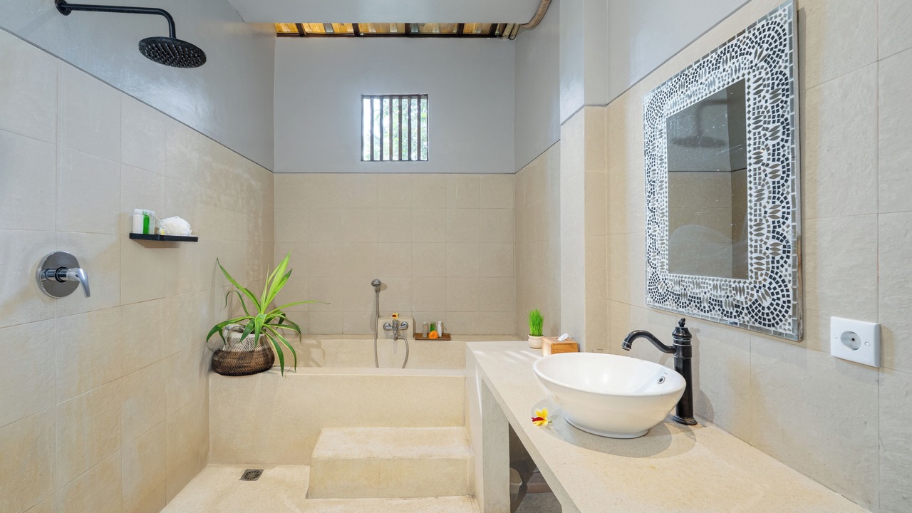 Photo of Bathroom in Petulu