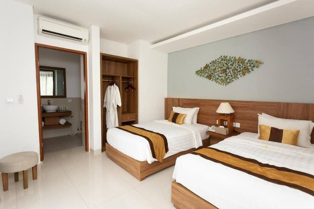 Photo of Bedroom in Raya Kuta