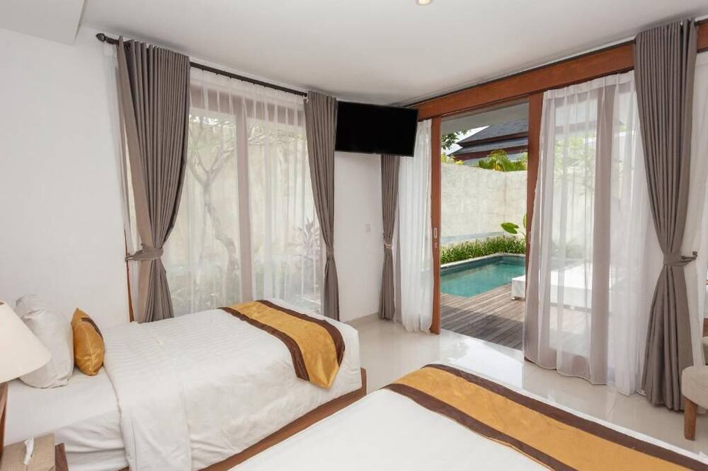 Photo of Bedroom in Raya Kuta