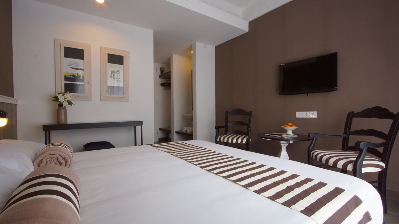 Photo of Bedroom in Sunset Road