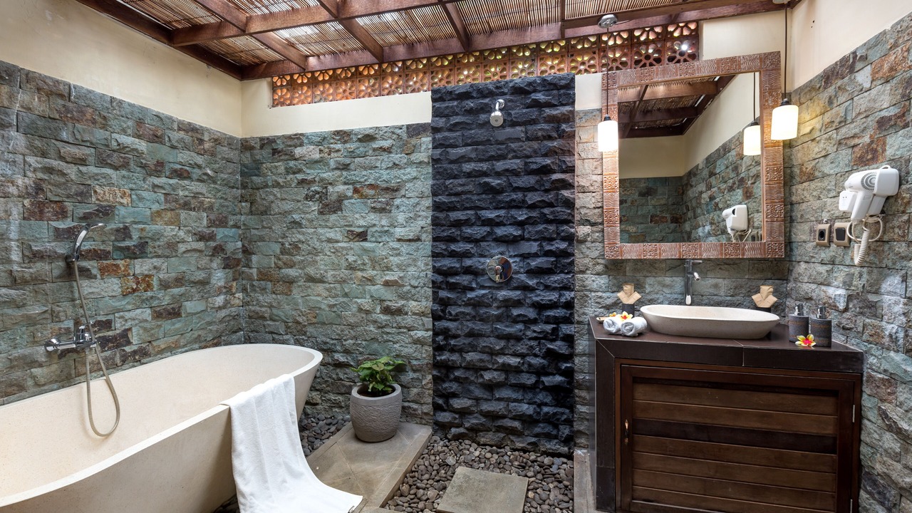 Photo of Bathroom in Sayan