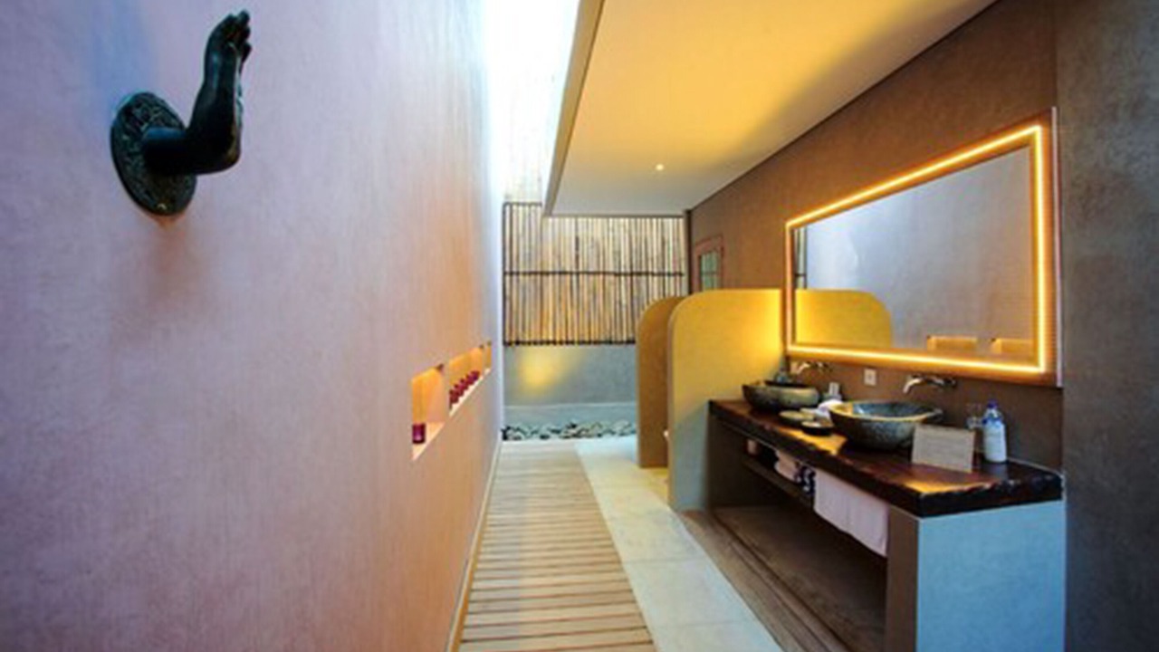 Photo of Bathroom in Dyanapura