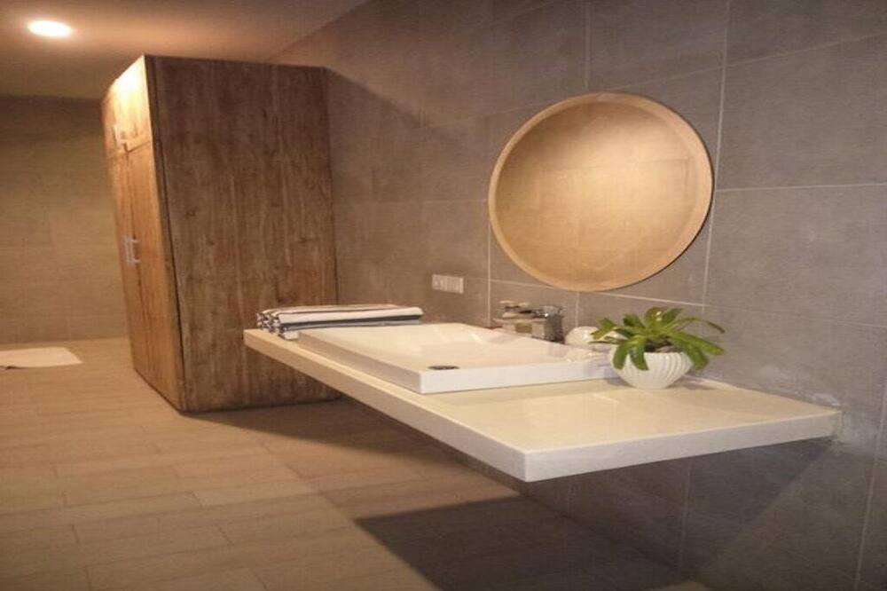 Photo of Bathroom in Denpasar Timur
