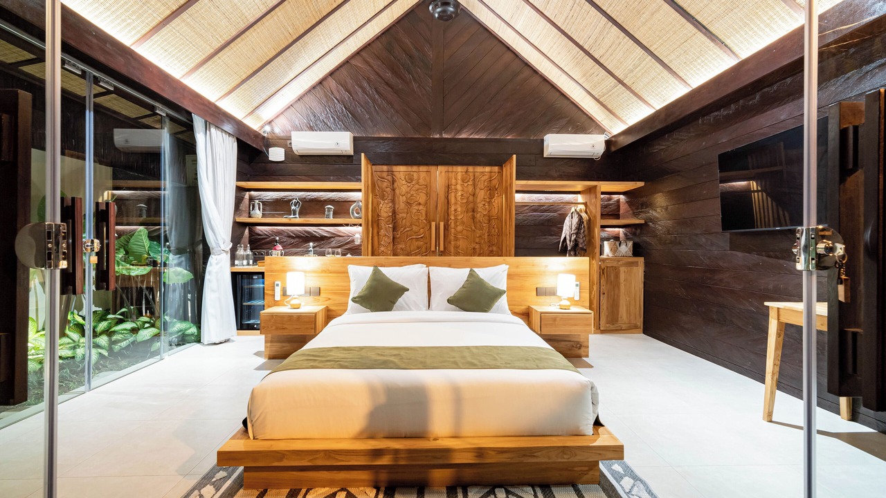 Photo of Bedroom in Kartika Plaza