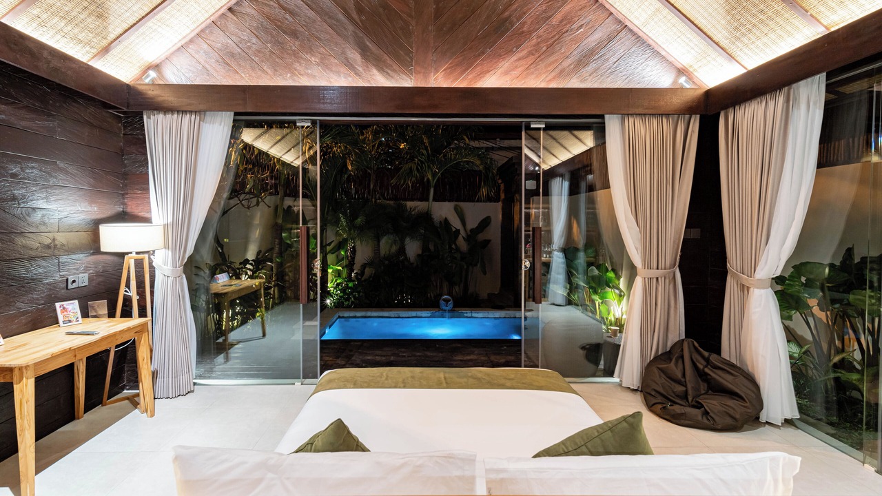 Photo of Bedroom in Kartika Plaza