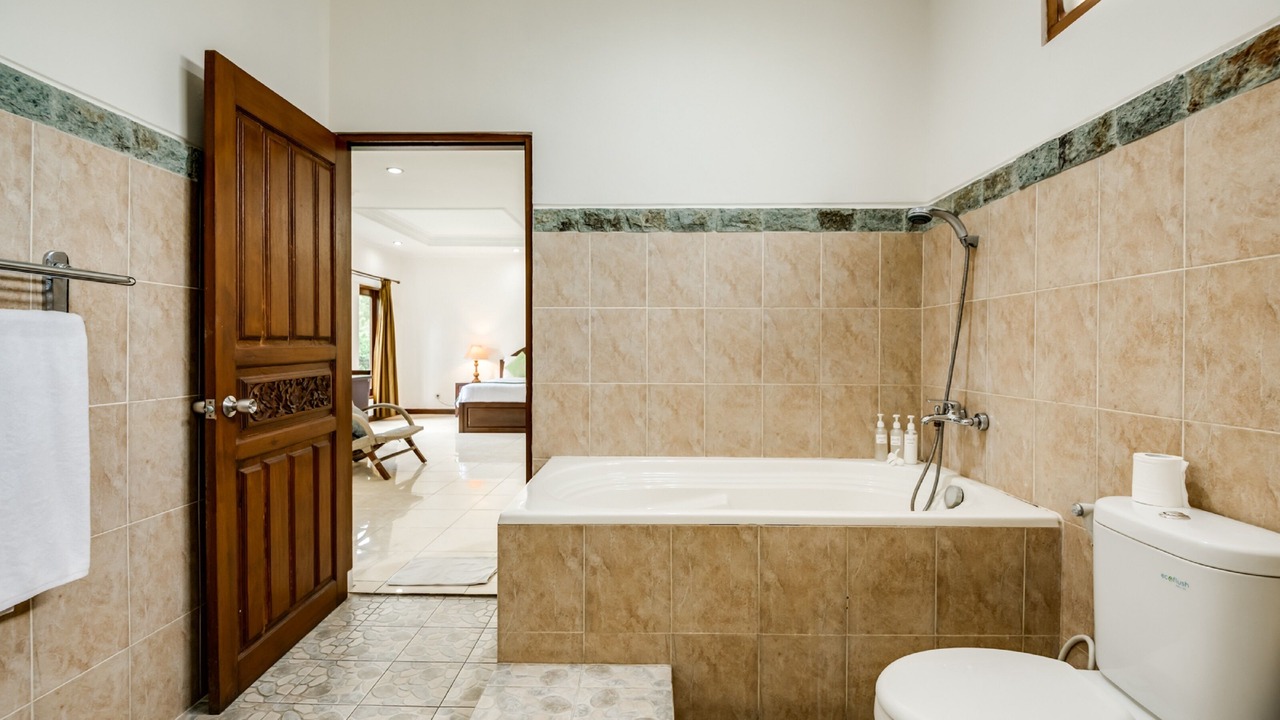 Photo of Bathroom in Dyanapura