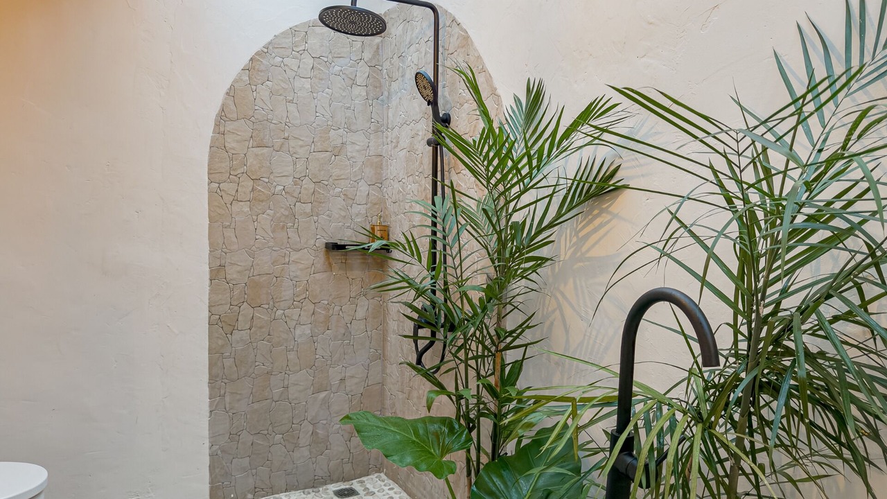 Photo of Patio Balcony in Buduk