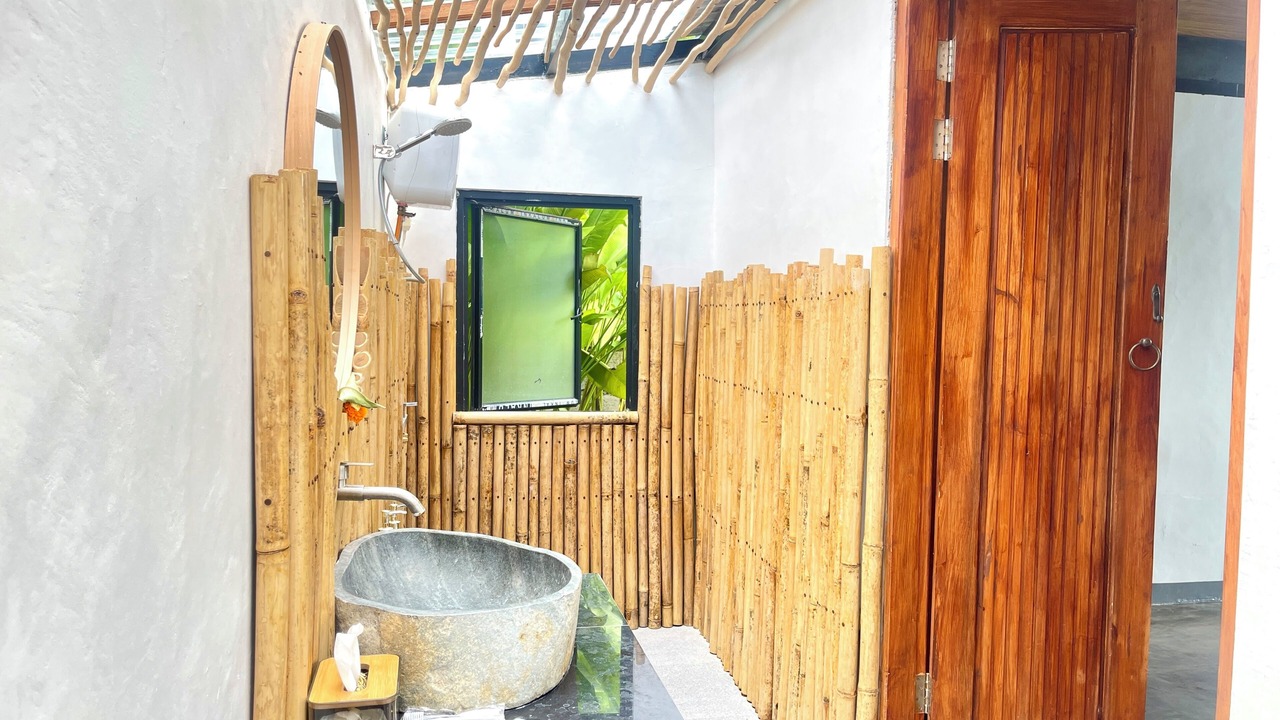 Photo of Bathroom in Suraberata