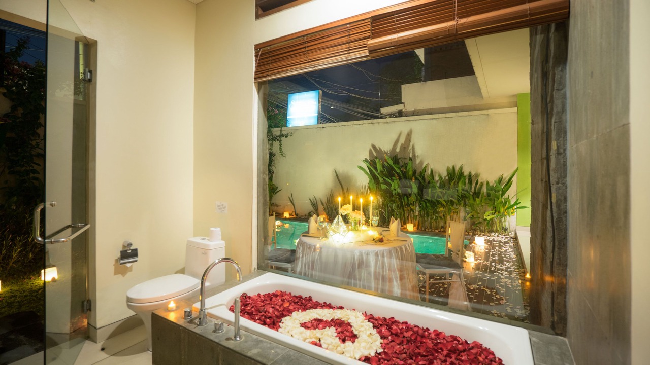 Photo of Bathroom in Petitenget