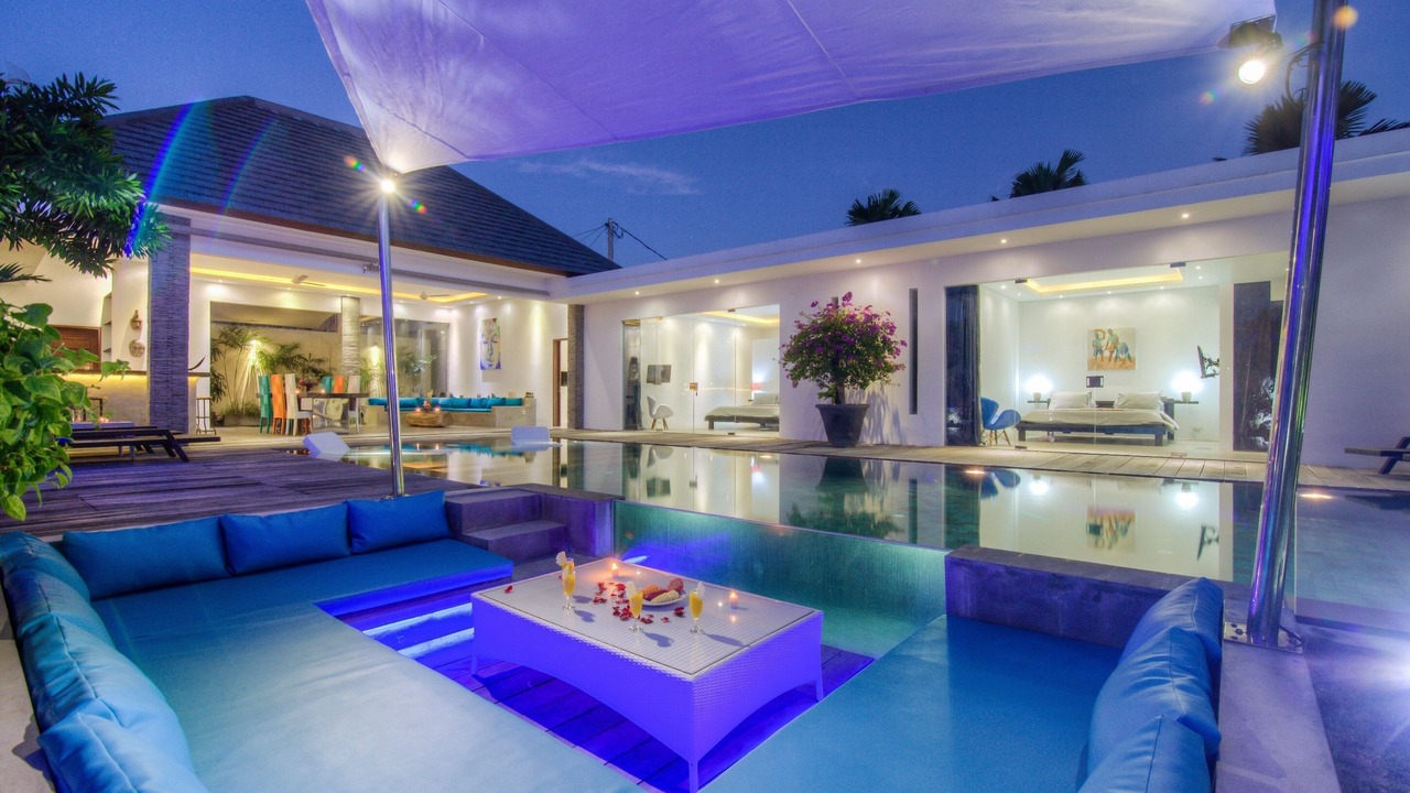 Photo of Patio Balcony in Sunset Road