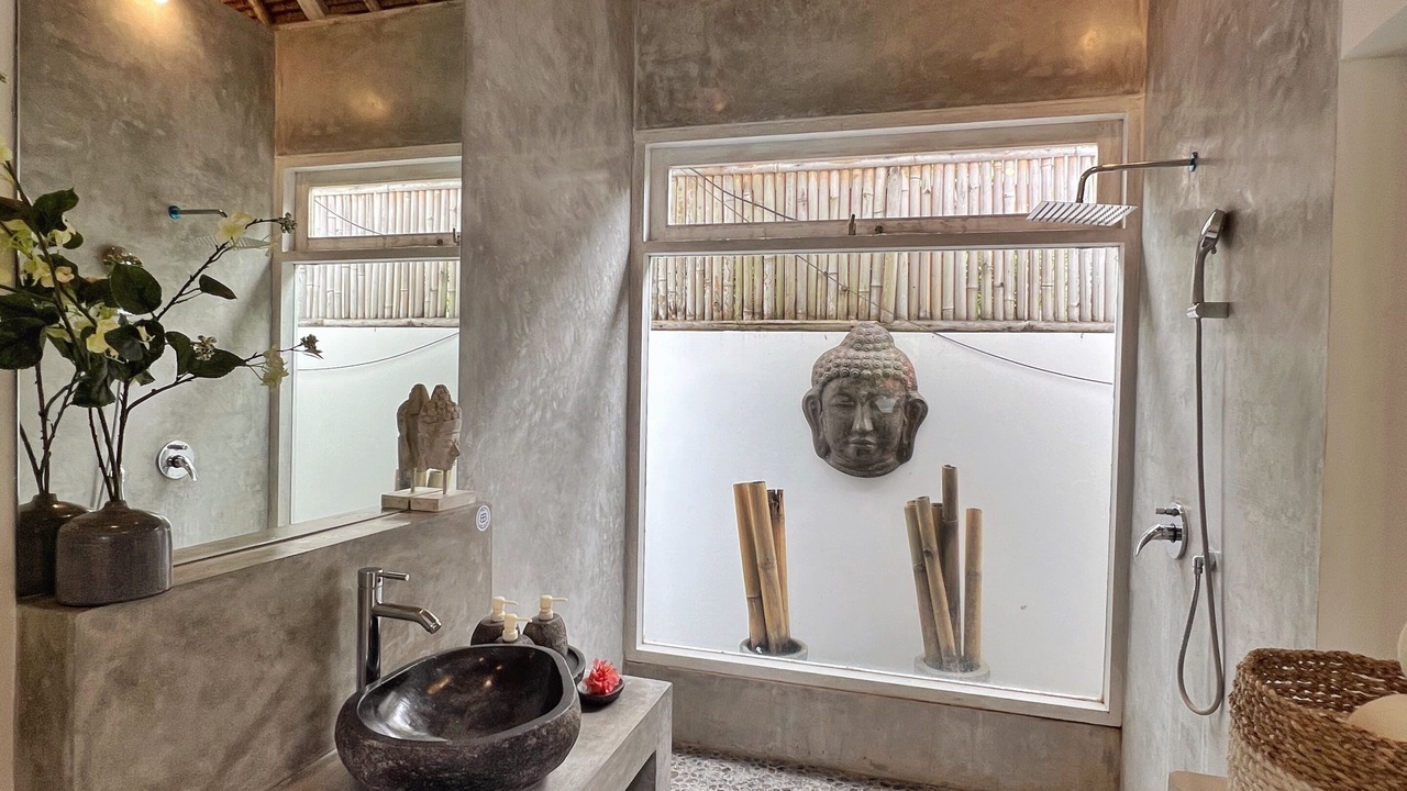 Photo of Bathroom in Petitenget
