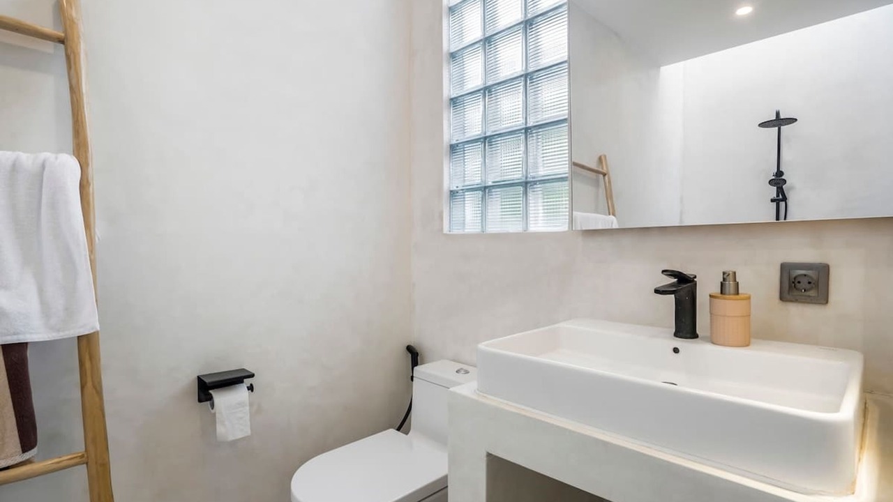 Photo of Bathroom in Babakan