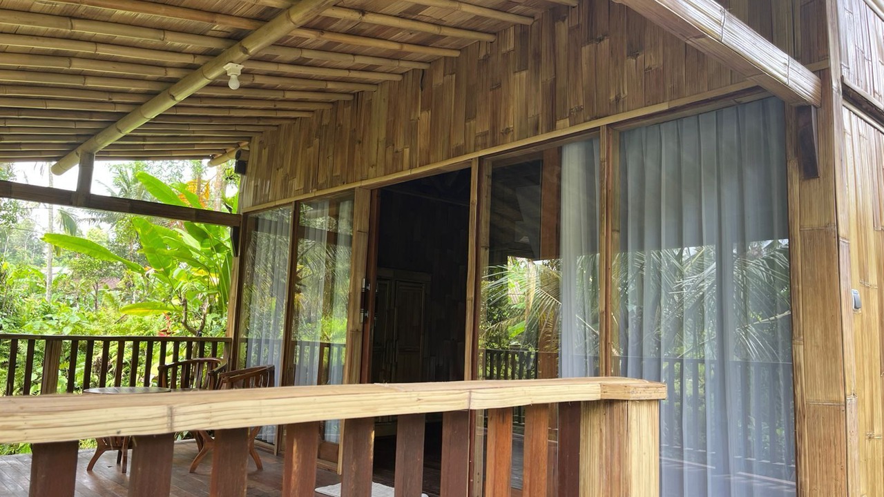 Photo of Patio Balcony in Selat