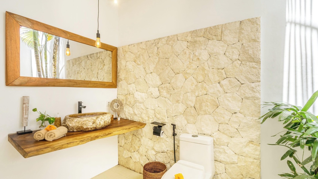 Photo of Bathroom in Laksmana
