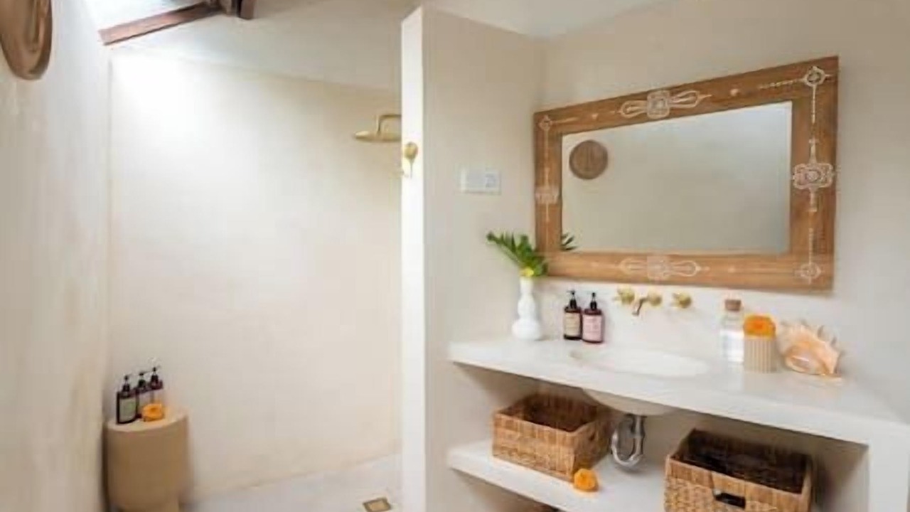 Photo of Bathroom in Dyanapura