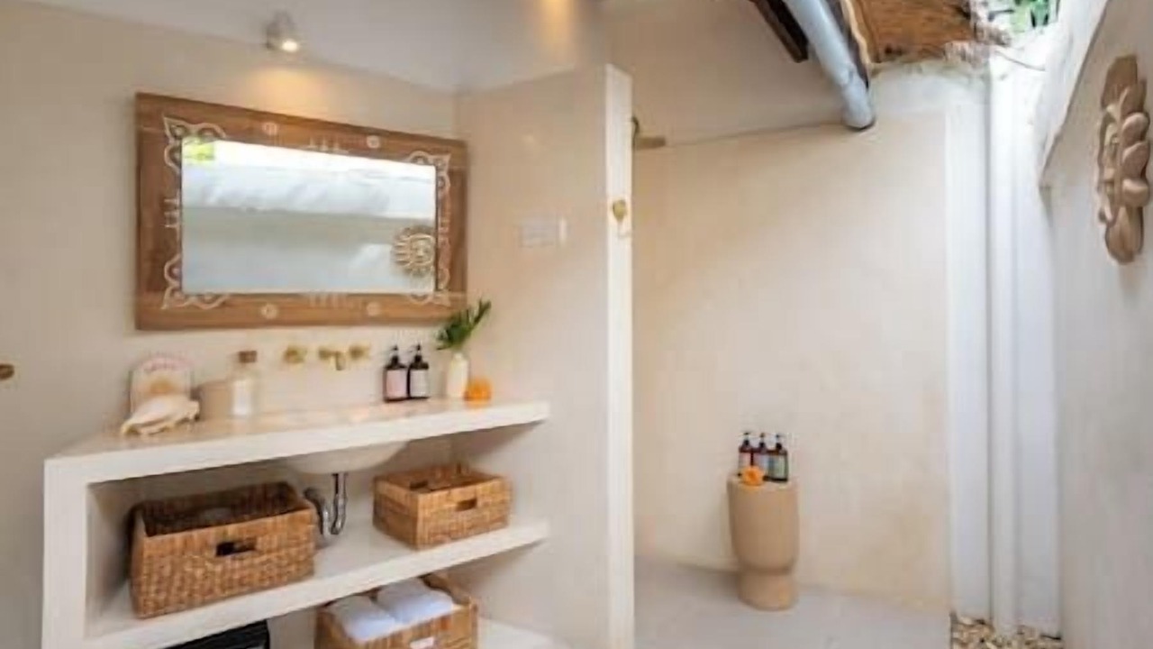 Photo of Bathroom in Dyanapura