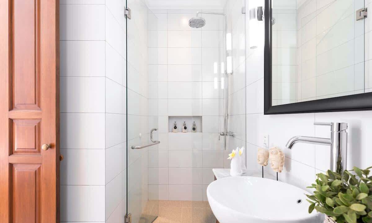 Photo of Bathroom in Petitenget
