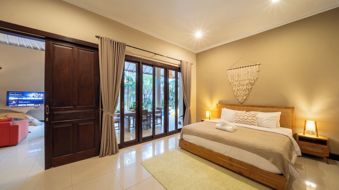 Photo of Bedroom in Sunset Road