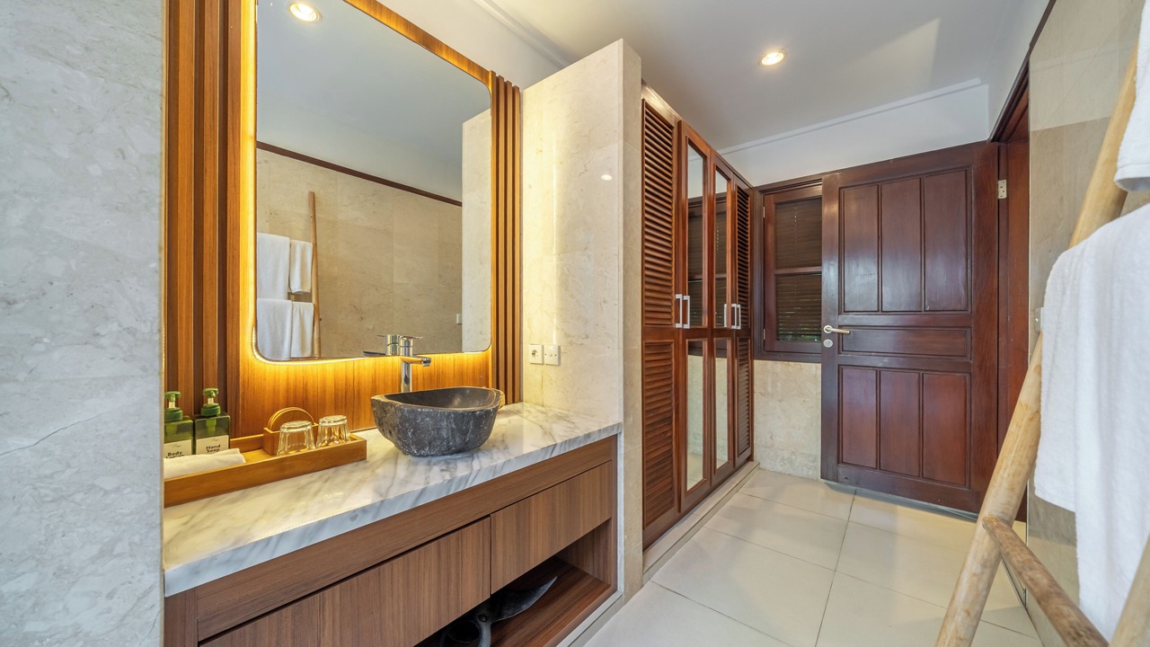 Photo of Bathroom in Dyanapura