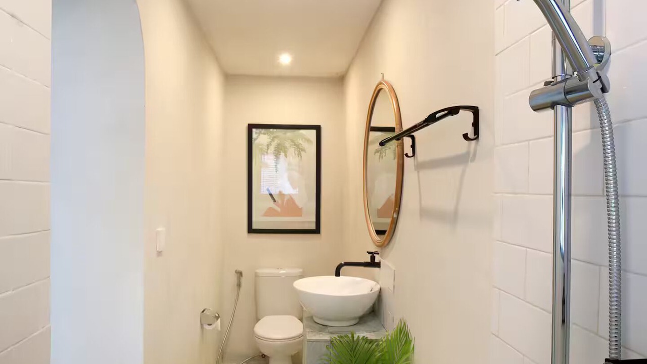 Photo of Bathroom in Dyanapura
