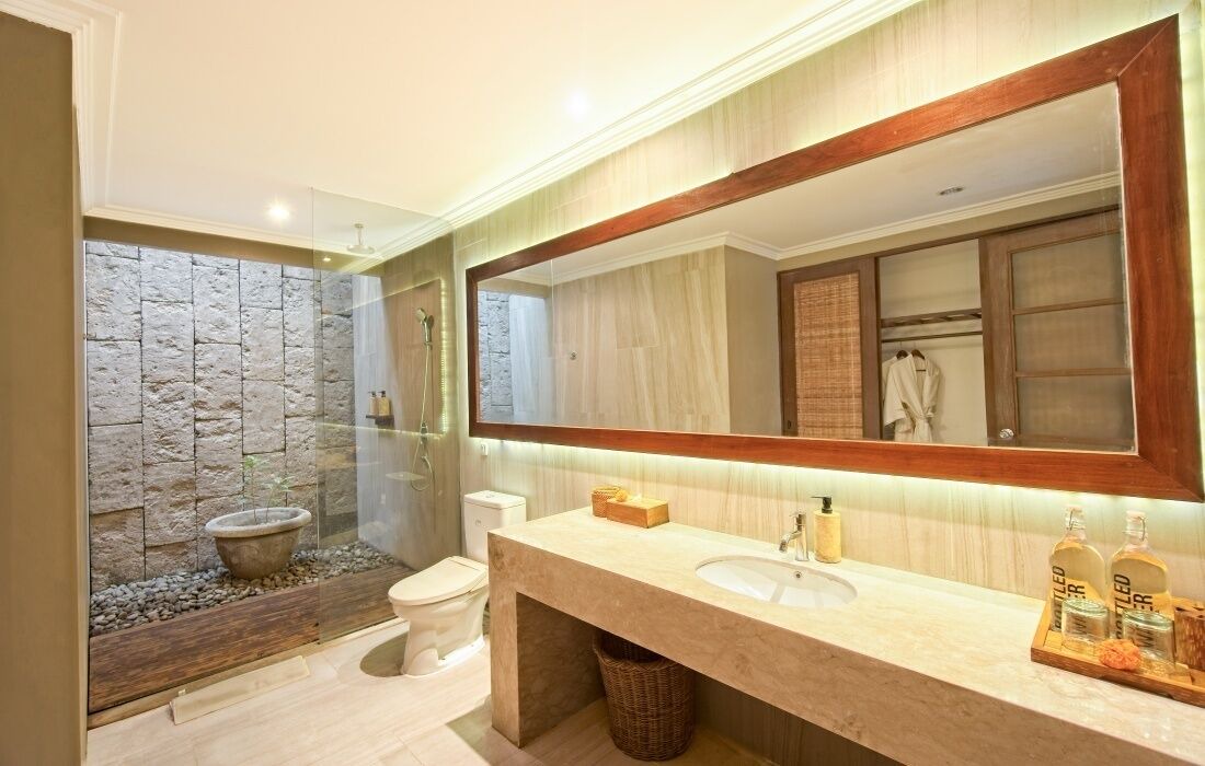 Photo of Bathroom in Petitenget