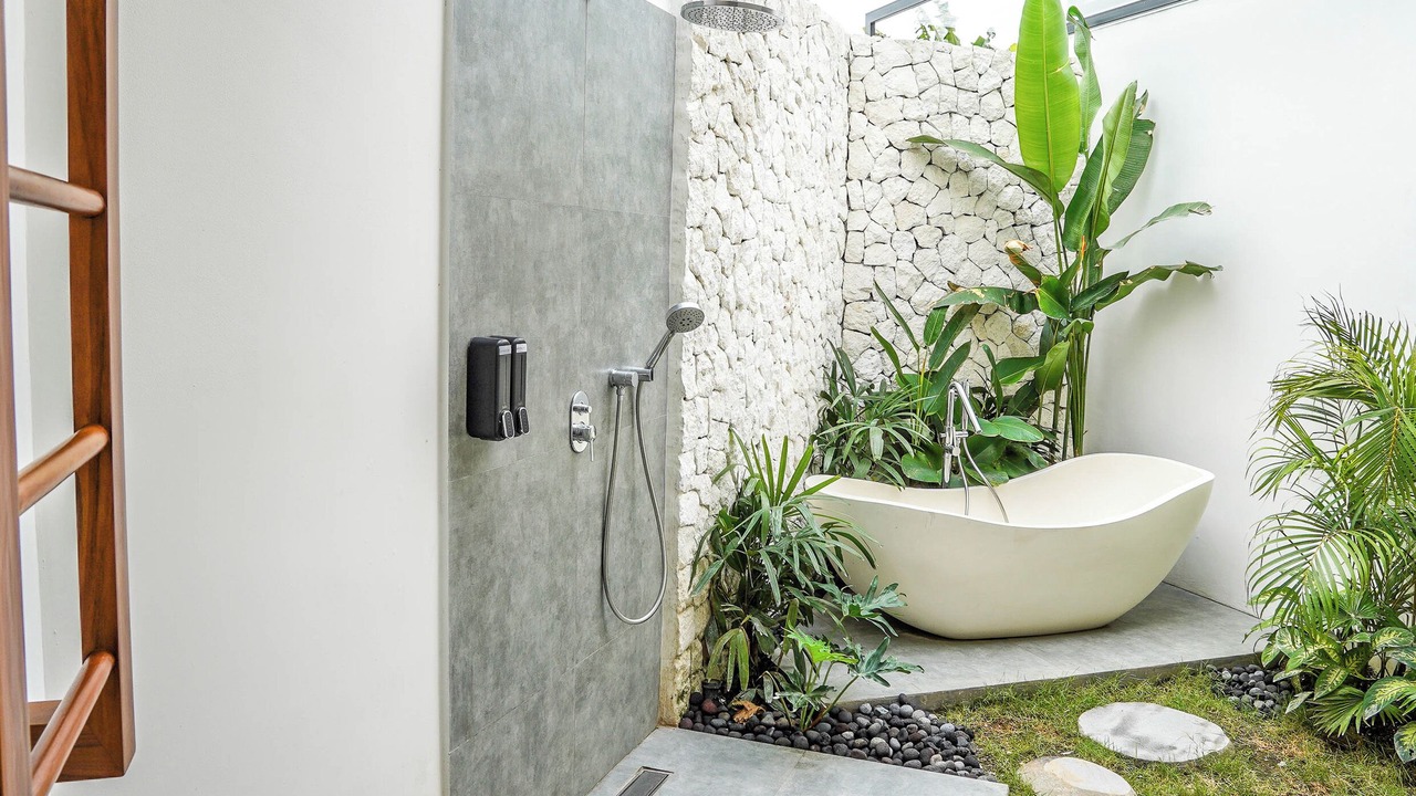 Photo of Bathroom in Kedewatan