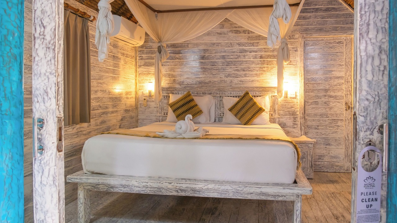 Photo of Bedroom in Mushroom Bay