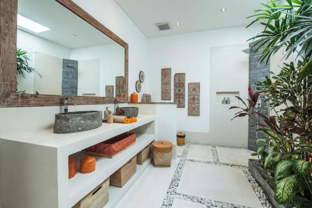 Photo of Bathroom in Sunset Road
