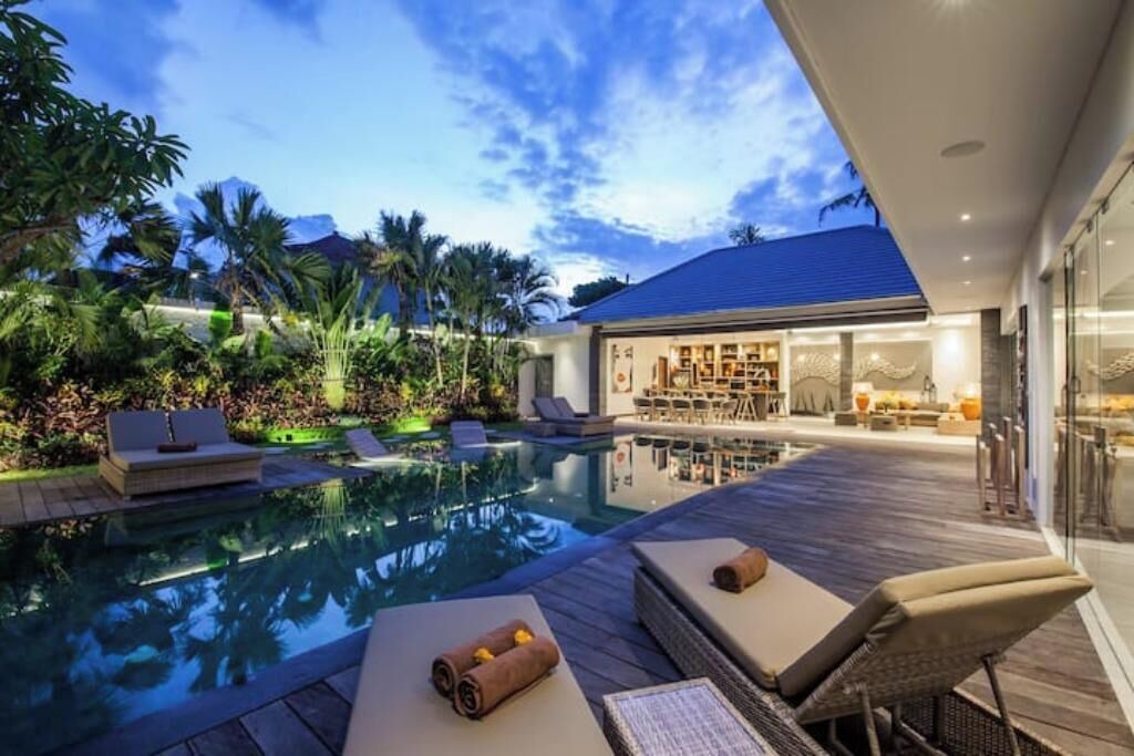 Photo of Outdoor in Sunset Road