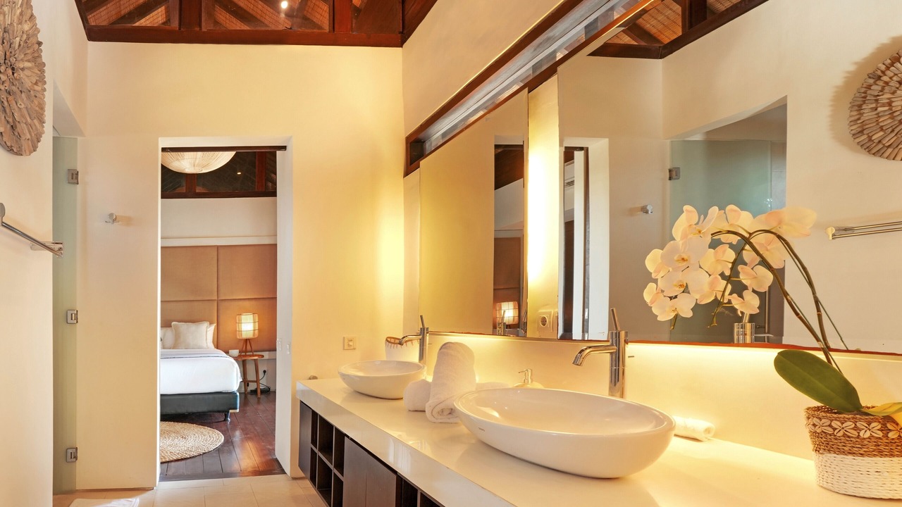 Photo of Bathroom in Petitenget