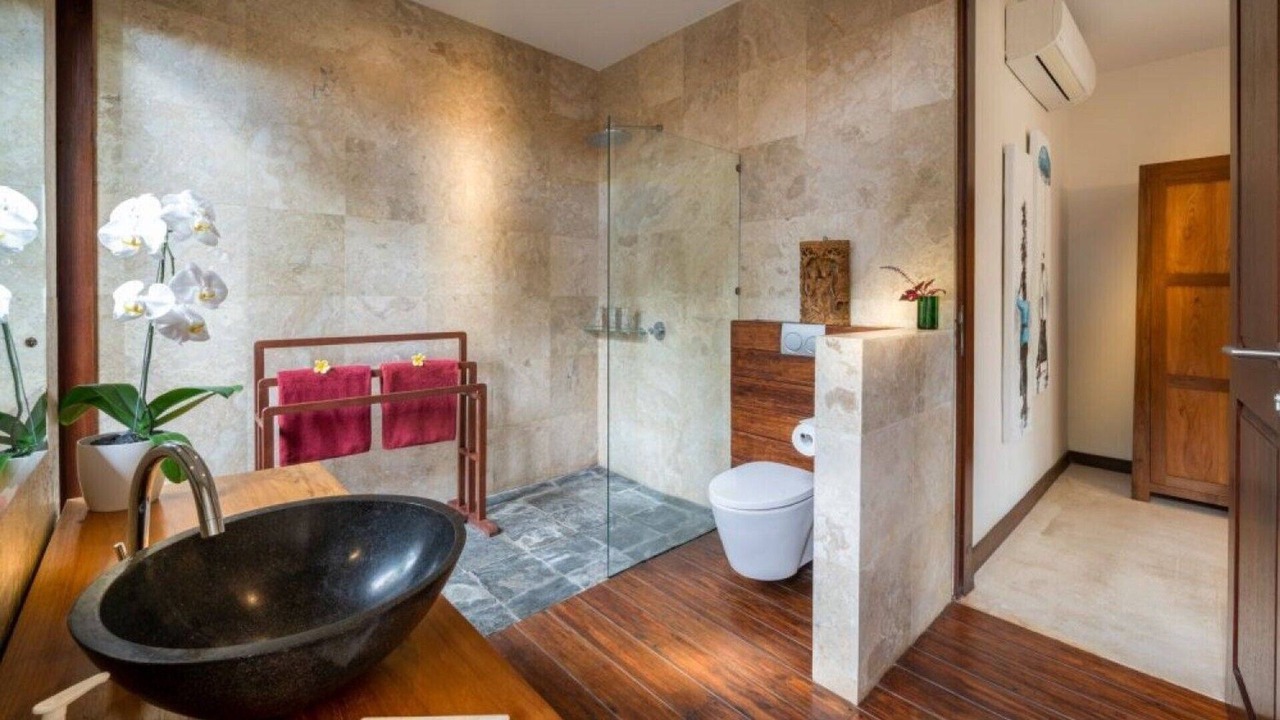 Photo of Bathroom in Mas
