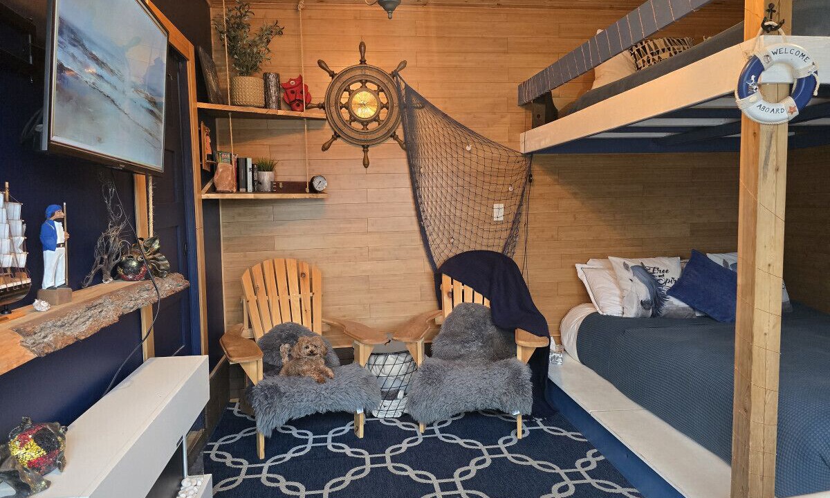 Photo of Bedroom in Gravenhurst