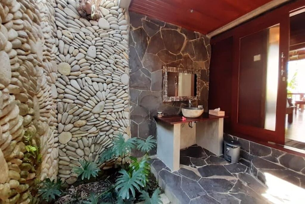 Photo of Bathroom in Sayan