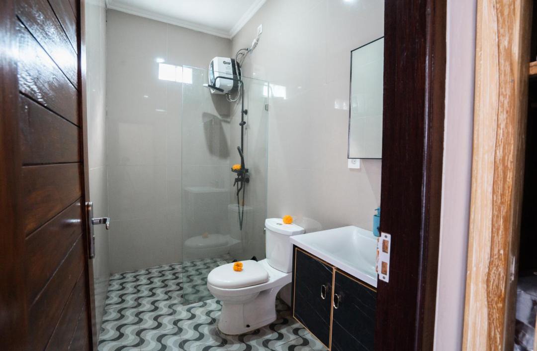 Photo of Bathroom in Kampial