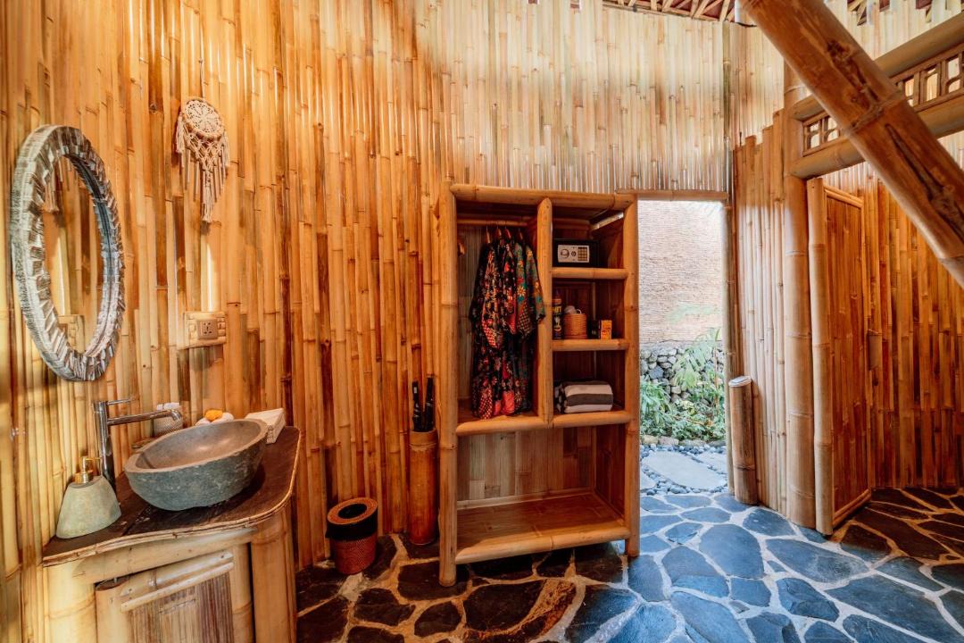 Photo of Bathroom in Selat