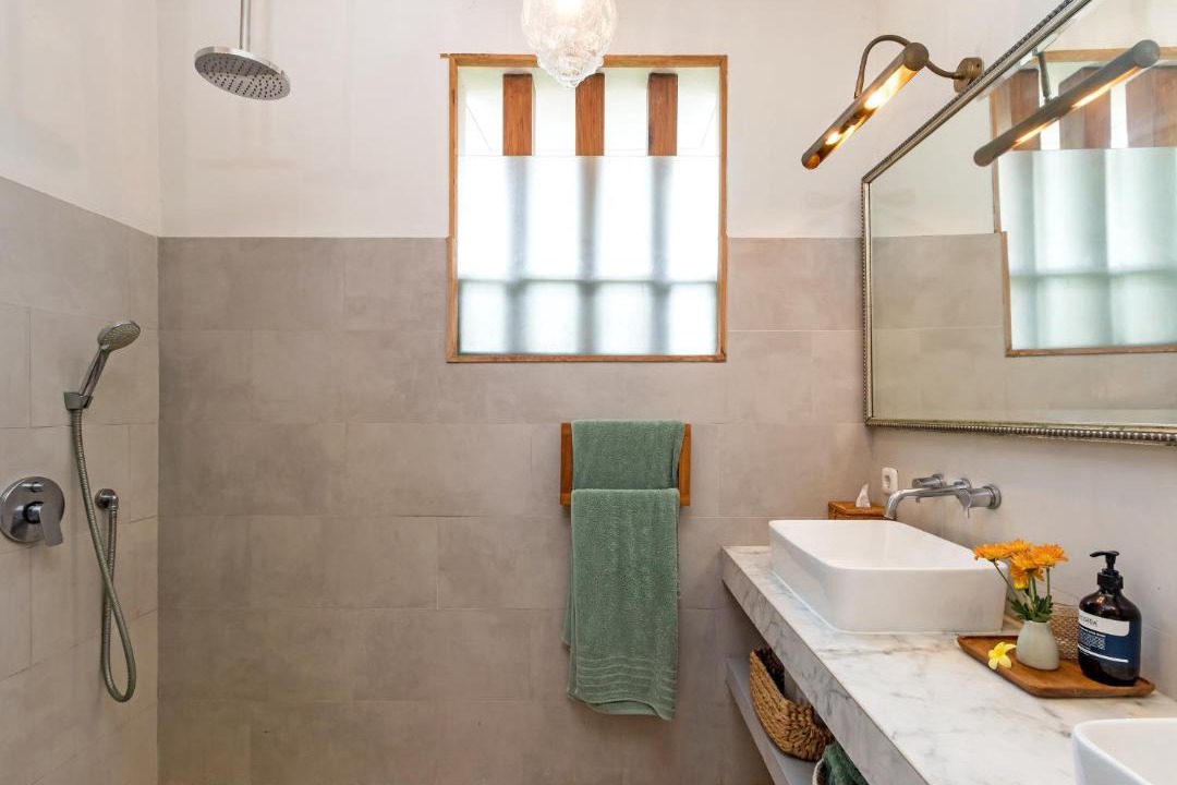 Photo of Bathroom in Laksmana