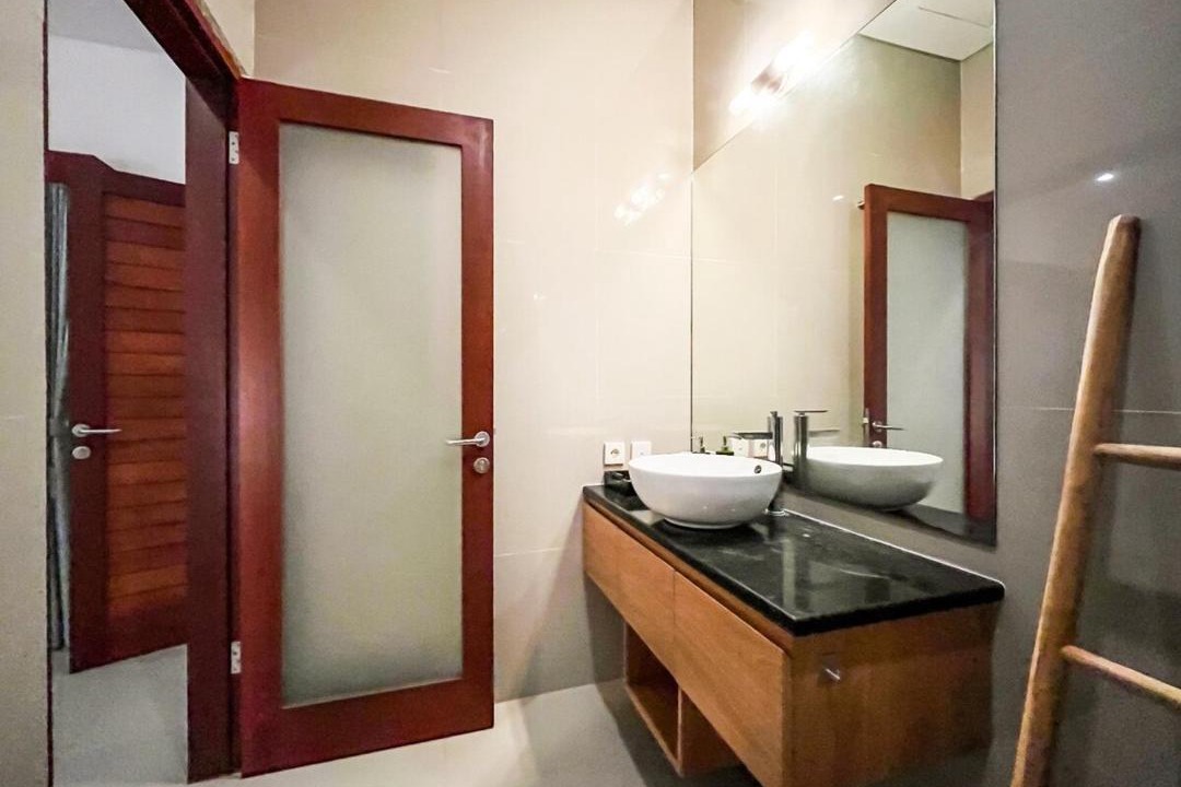 Photo of Bathroom in Tibubeneng