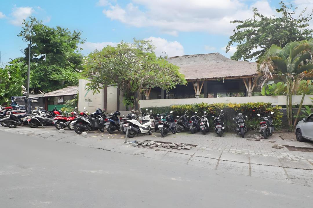 Photo of Others in Penestanan