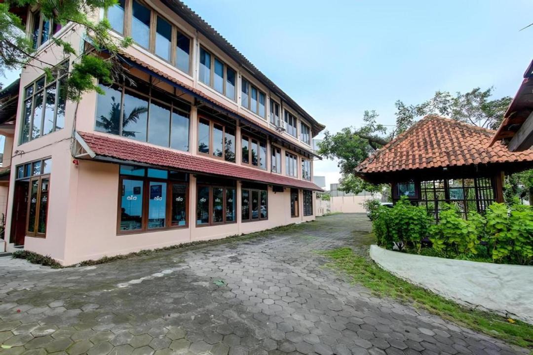 Photo of Others in Penestanan